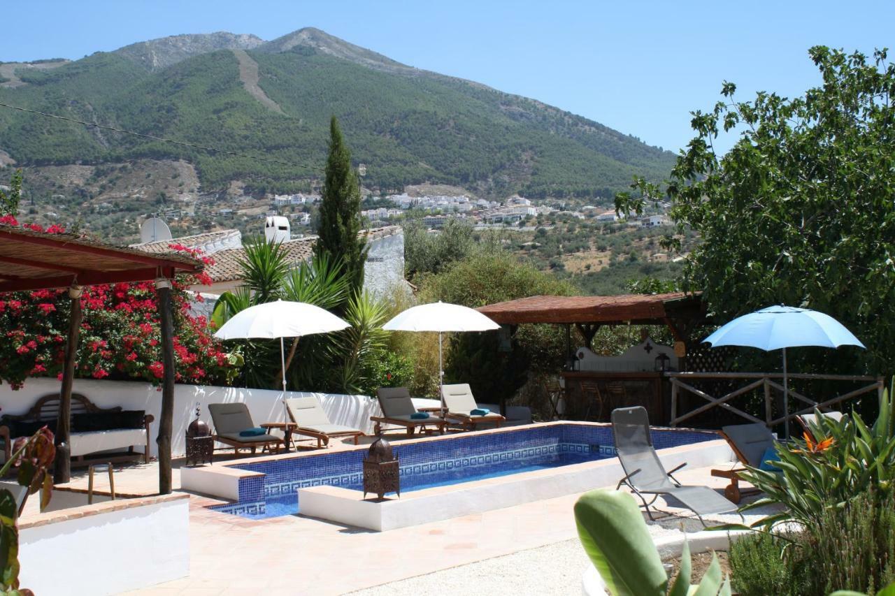 Boutique Bed & Breakfast Casa Utopia Alcaucin Bagian luar foto